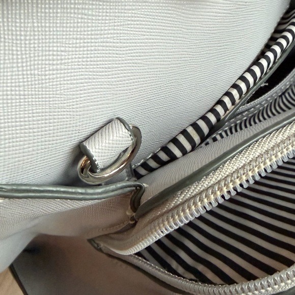 Nine West White Satchel Handbag Top Handle
Purse Silver Hardware - Picture 11 of 12